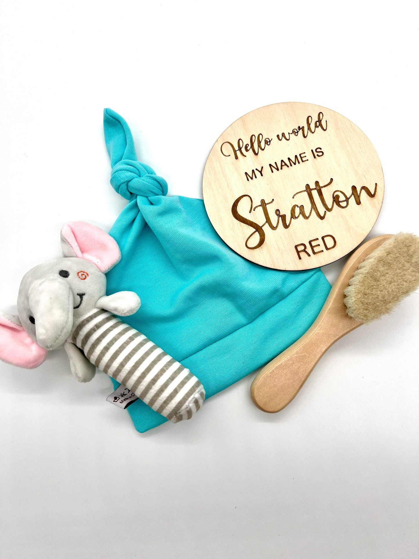 Welcome baby minimalist gift set