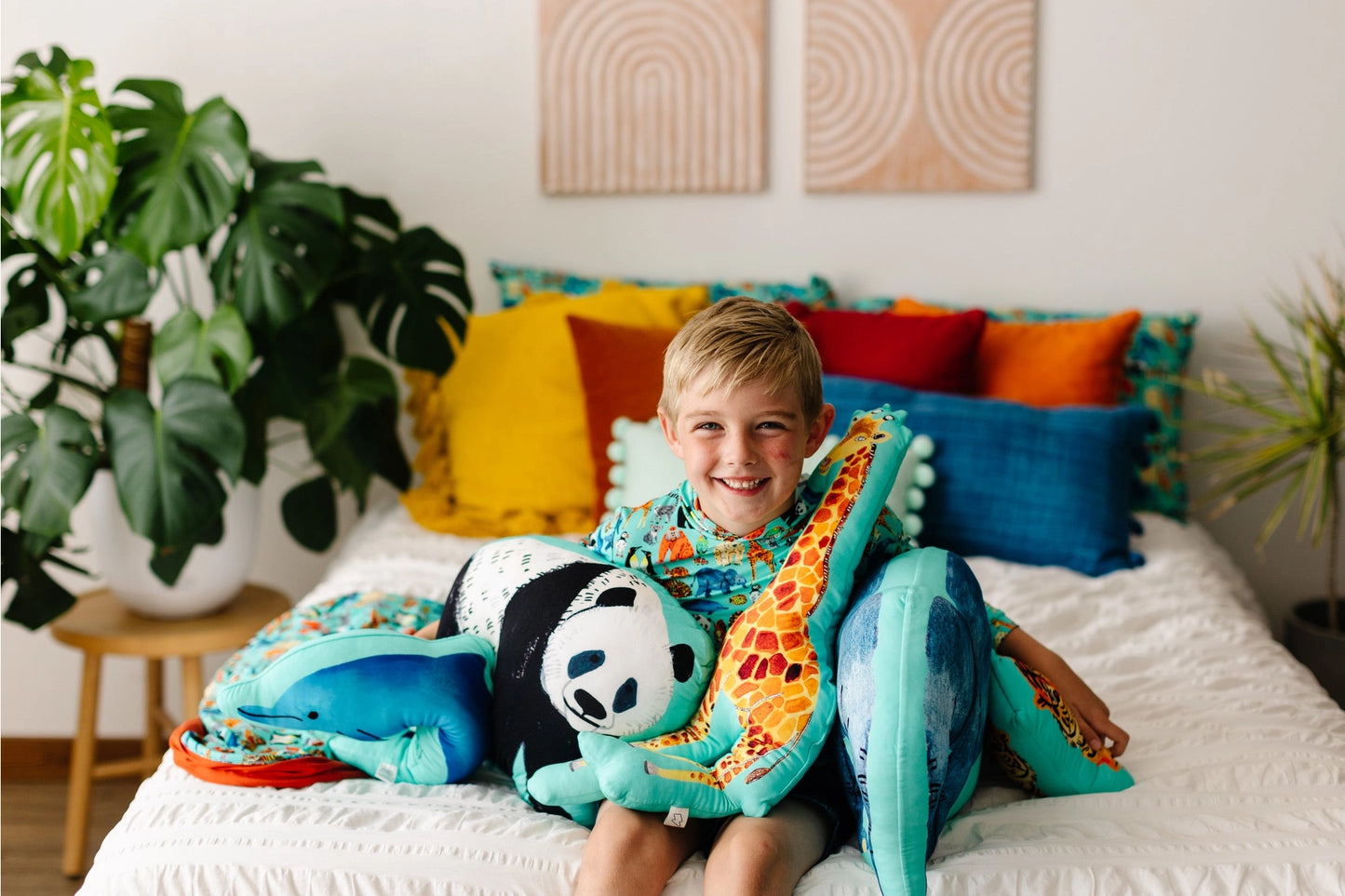 Wild Animals: Giraffe Pillow