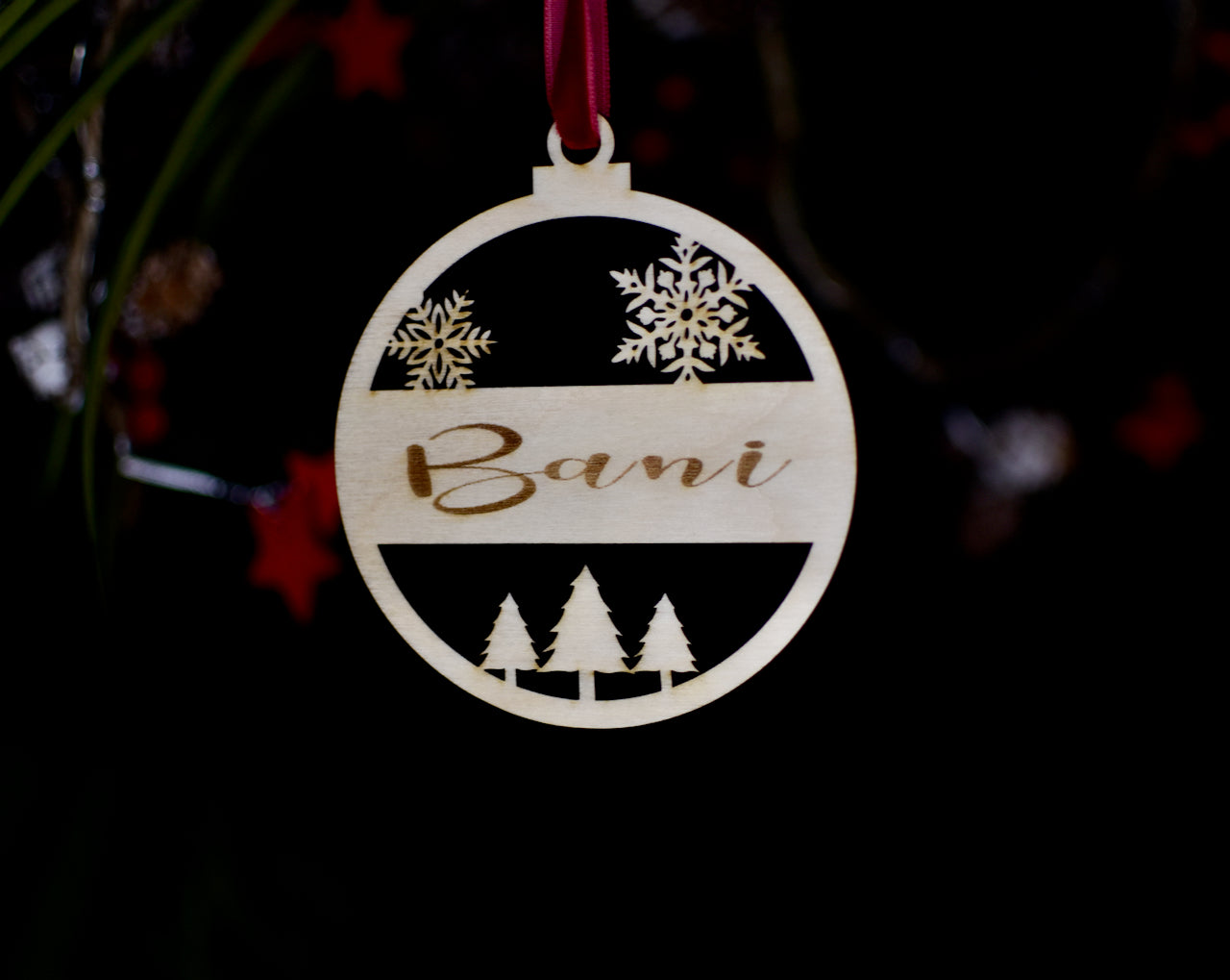 Personalized Christmas Ornament | Christmas Ball | Engraved - HappyBundle