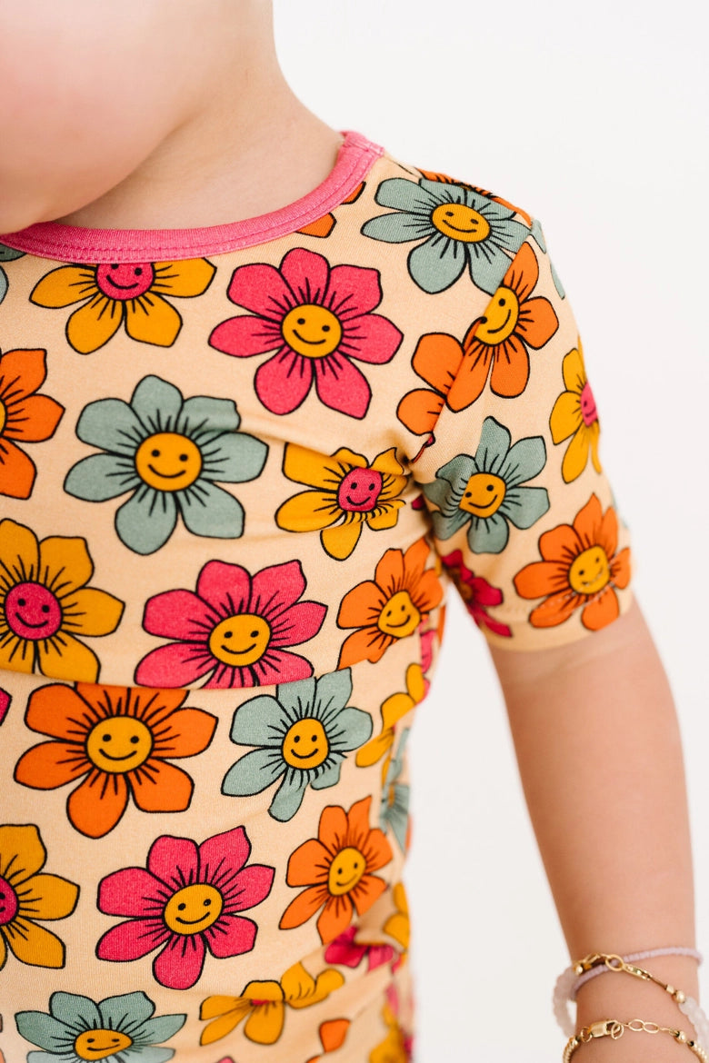 Smiley Flower Bamboo Shorts Set