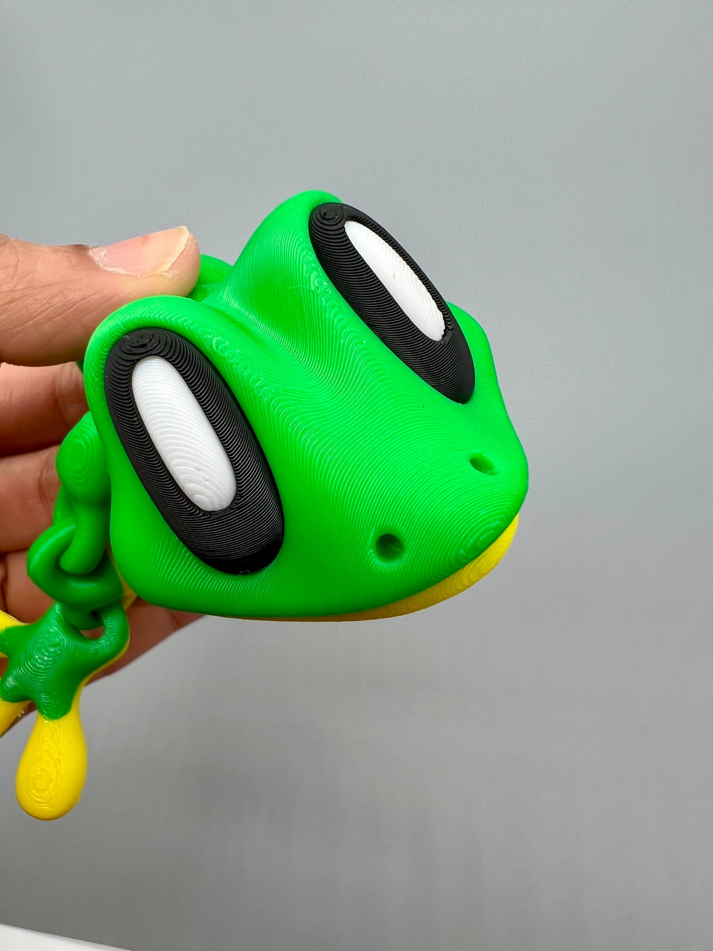 Flexi Gecko | Articulated Fidget Toy with Magnetic Feet