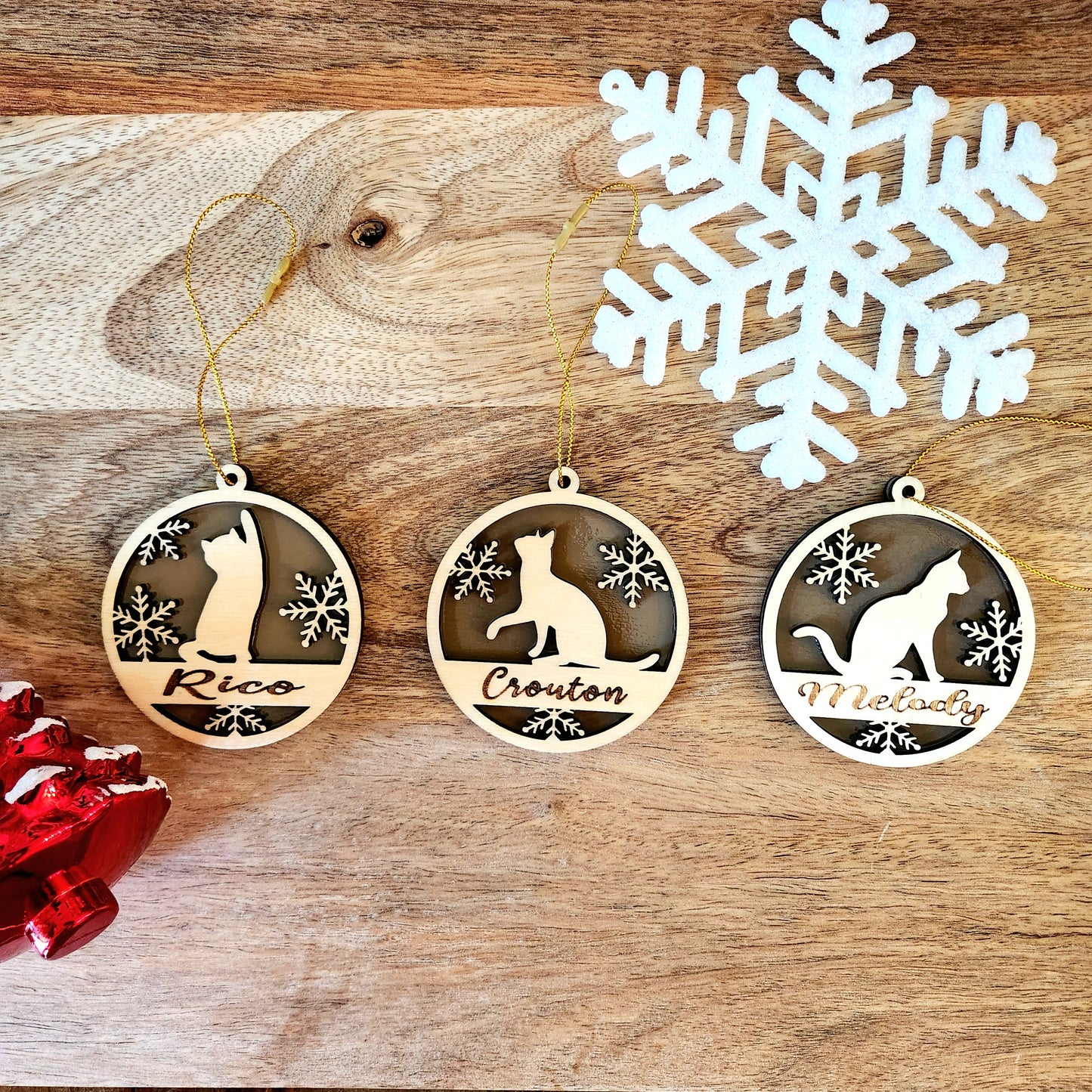 Personalized Pet Name Christmas Ornament Cat Design- Engraved