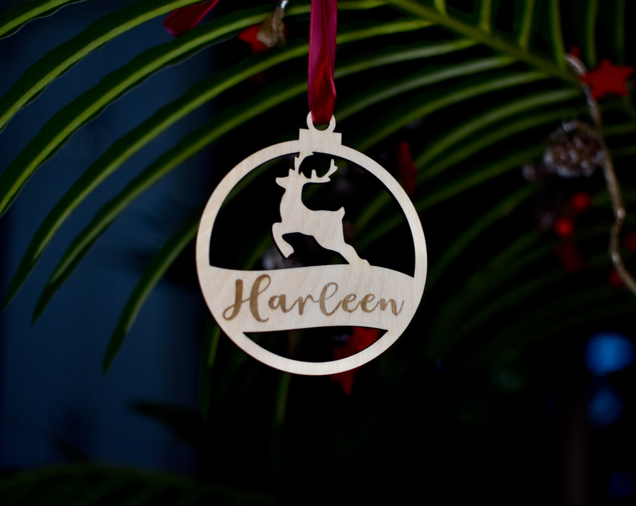 Personalized Christmas Ornament- Engraved | Deer design - HappyBundle