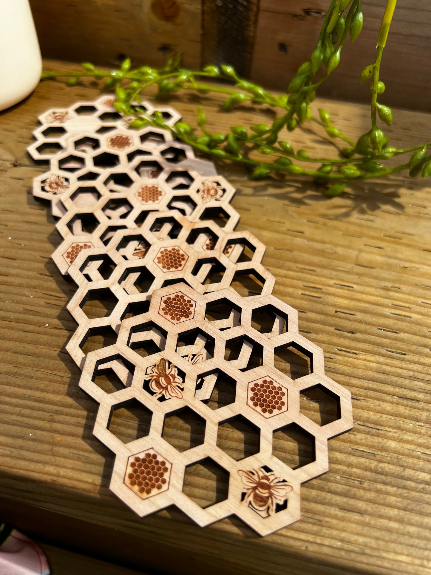 Honeycomb Bee Coasters - Set of 6 - HappyBundle