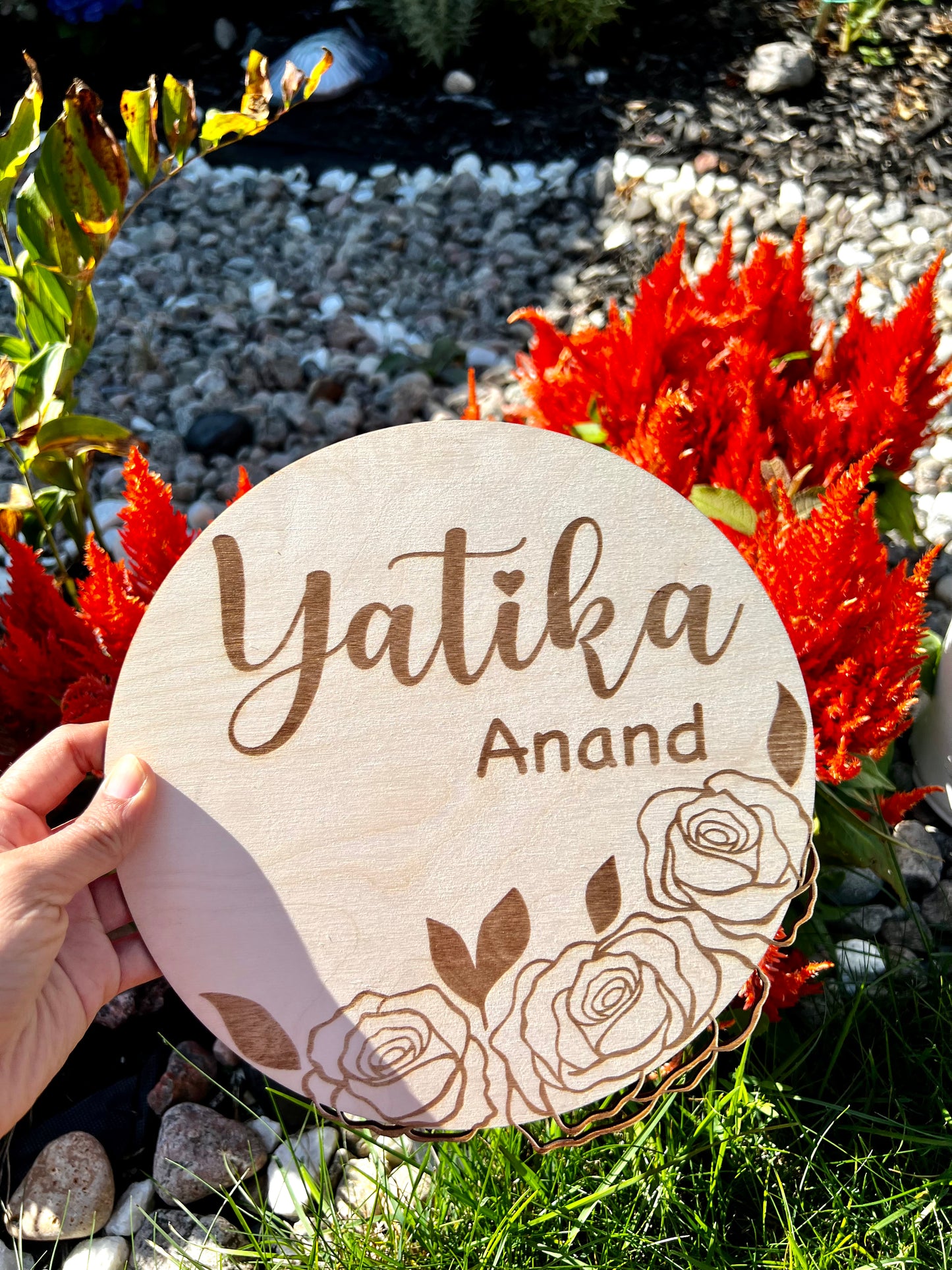 Personalized engraved circular Nursery Signs | kids | baby shower | kids birthday | new born gifts - HappyBundle