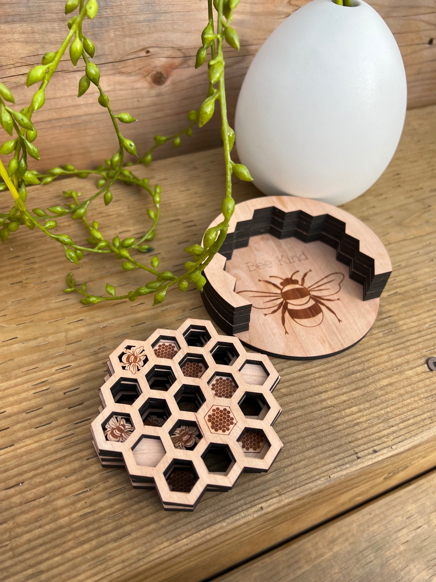 Honeycomb Bee Coasters - Set of 6 - HappyBundle