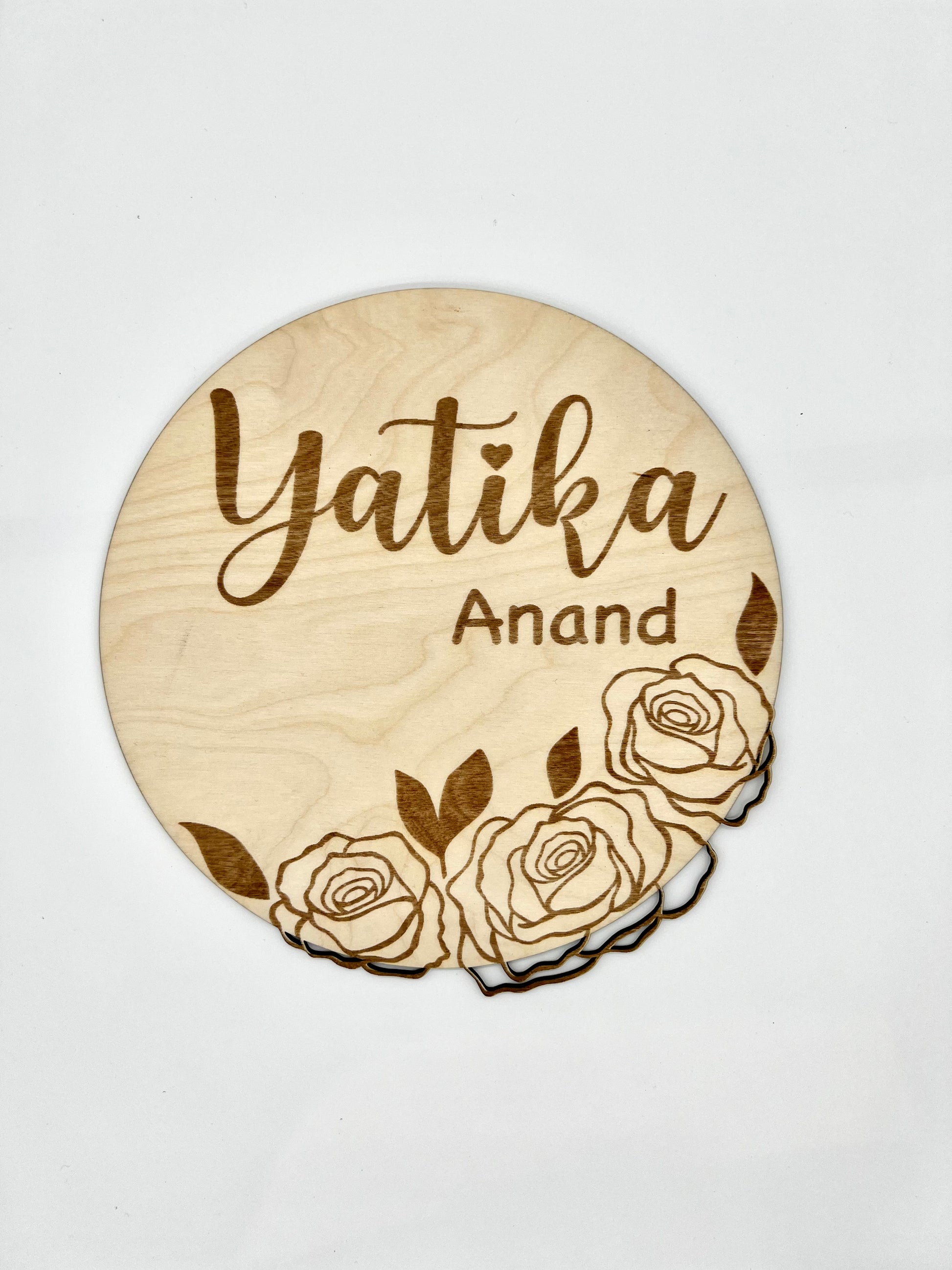 Personalized engraved circular Nursery Signs | kids | baby shower | kids birthday | new born gifts - HappyBundle