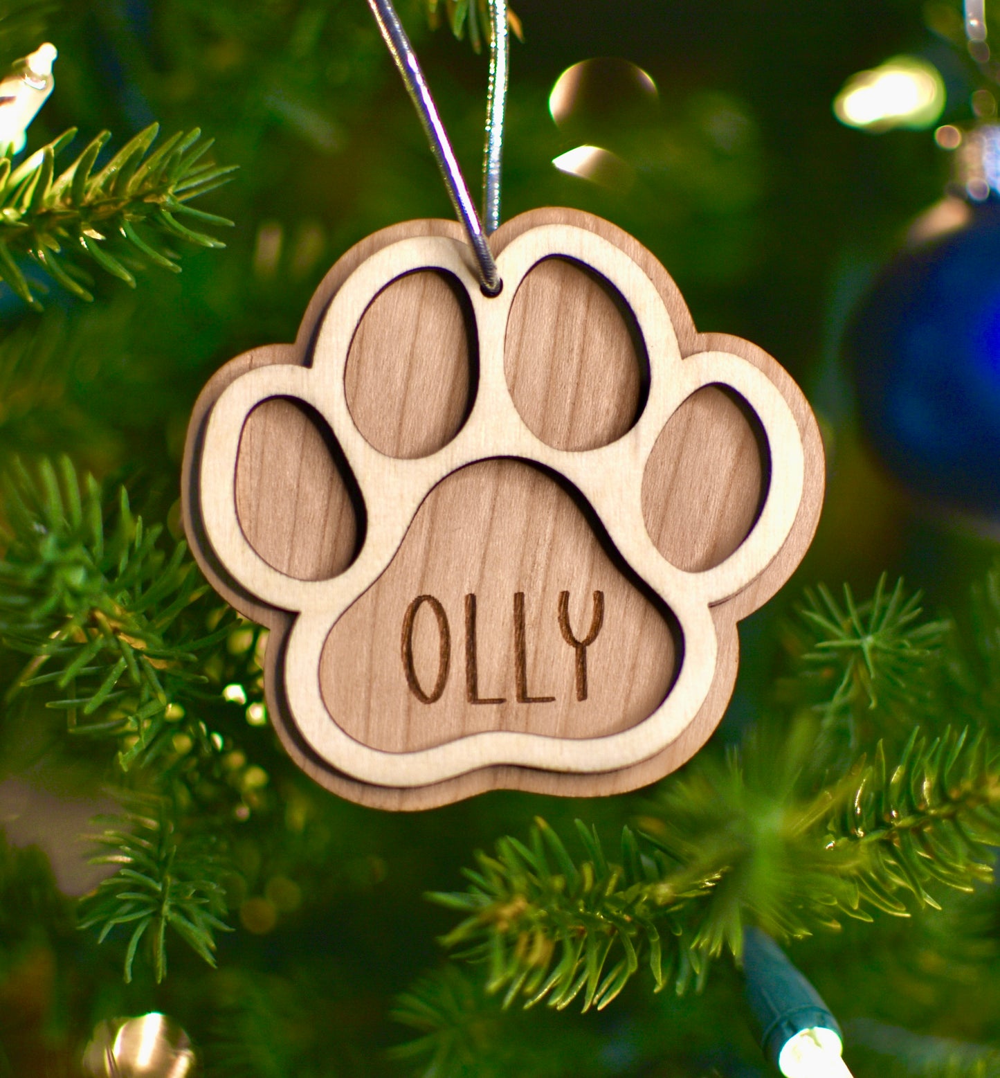 Personalized Pet Name Christmas Ornament Paw Design- Engraved - HappyBundle