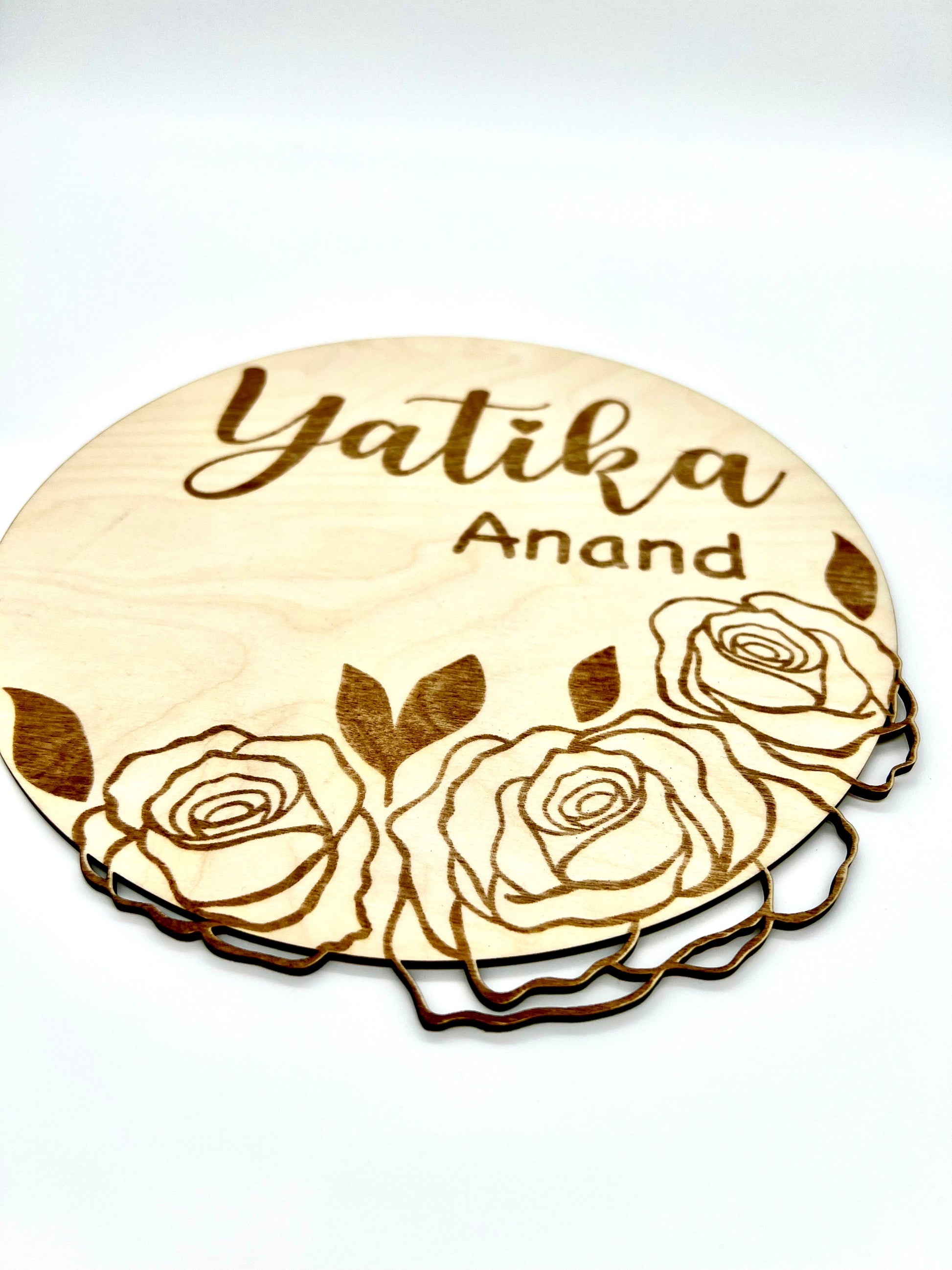 Personalized engraved circular Nursery Signs | kids | baby shower | kids birthday | new born gifts - HappyBundle